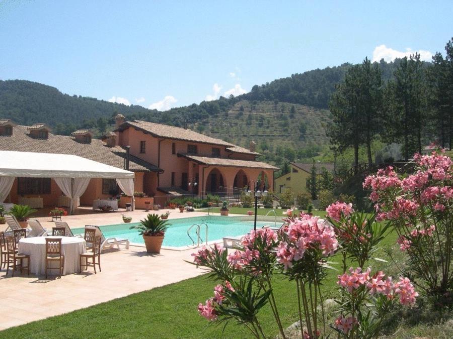 Hotel La Fattoria San Giovanni Di Baiano Dış mekan fotoğraf